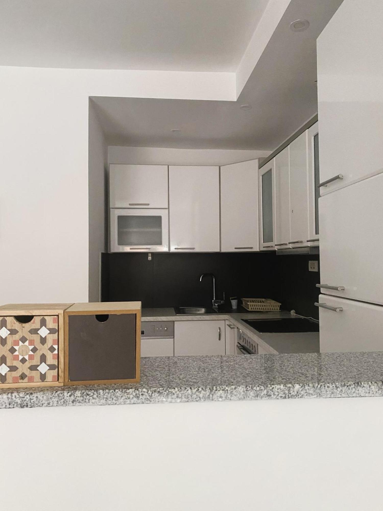 Private Apartments Prishtina พริสตีนา ภายนอก รูปภาพ
