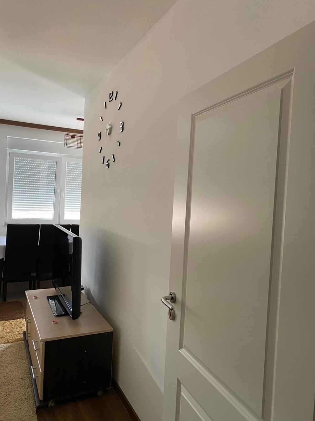 Private Apartments Prishtina พริสตีนา ภายนอก รูปภาพ
