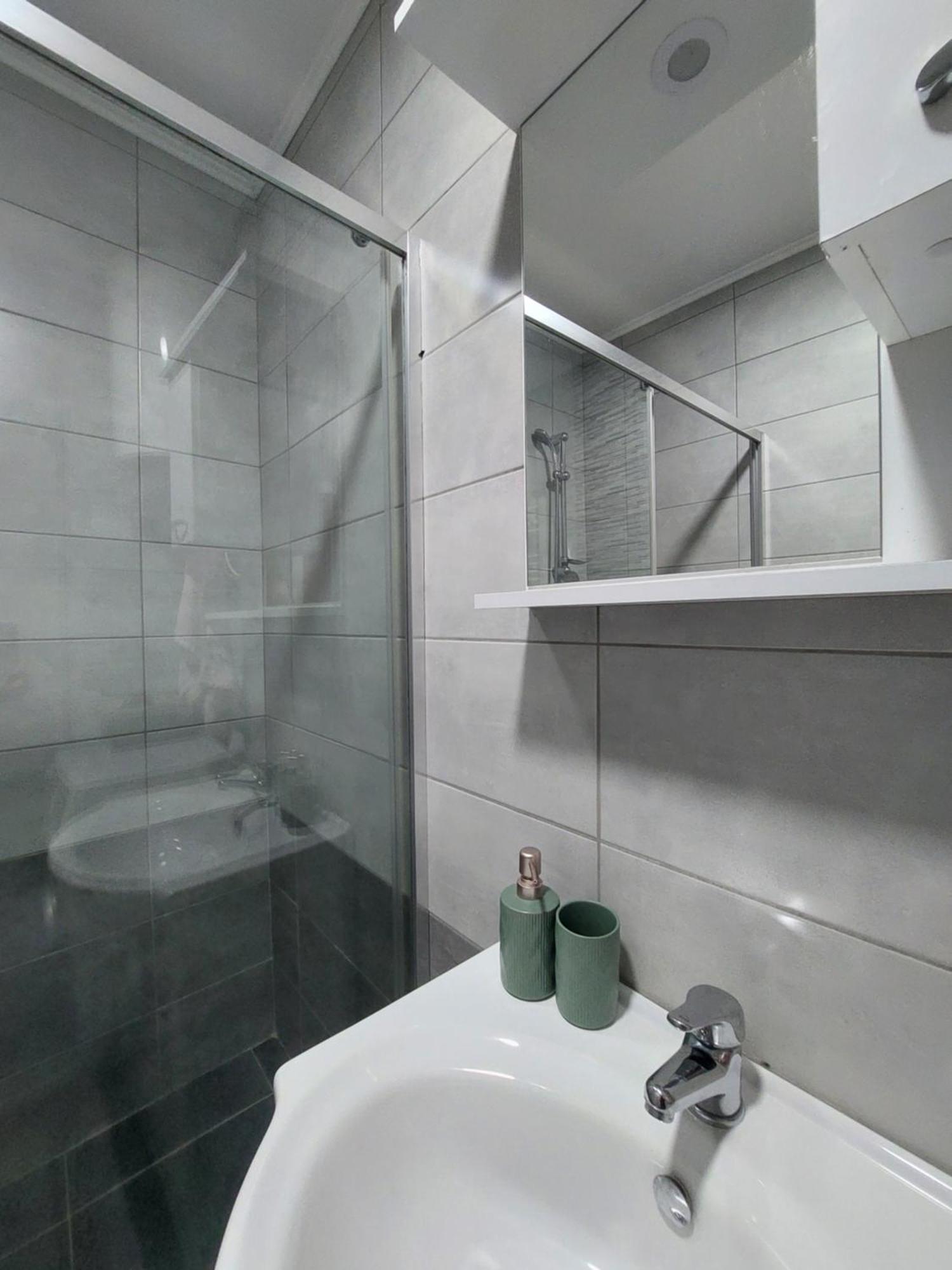 Private Apartments Prishtina พริสตีนา ภายนอก รูปภาพ